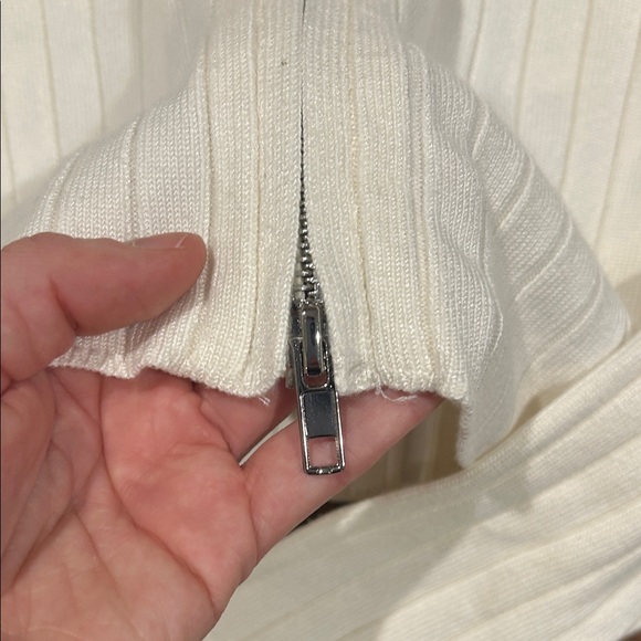 Abercrombie an Fitch Cream Ribbed Button Down Shirt - Picture 4 of 5